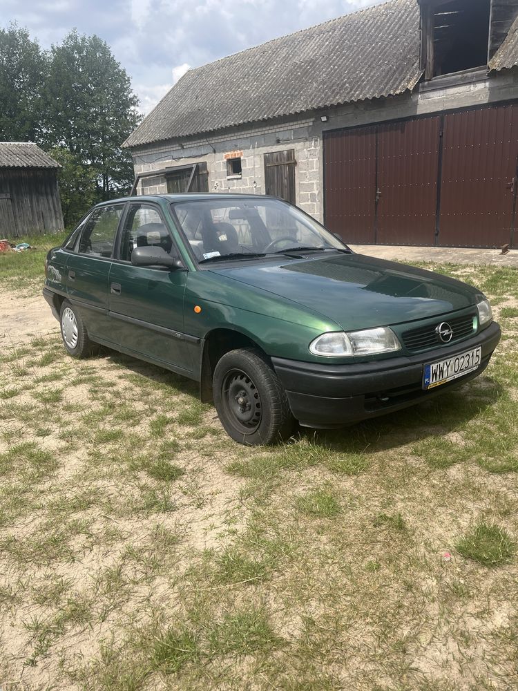Astra f classic benzyna gaz