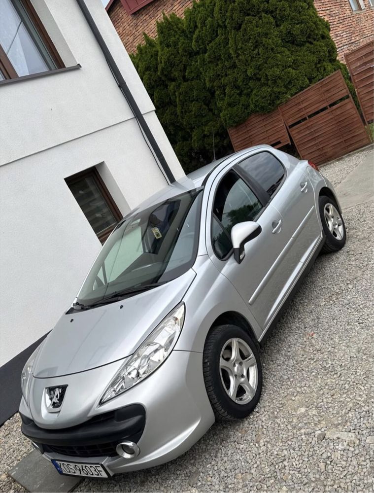 Peugeot 207 1.6 hdi isofix klima niskie spalanie