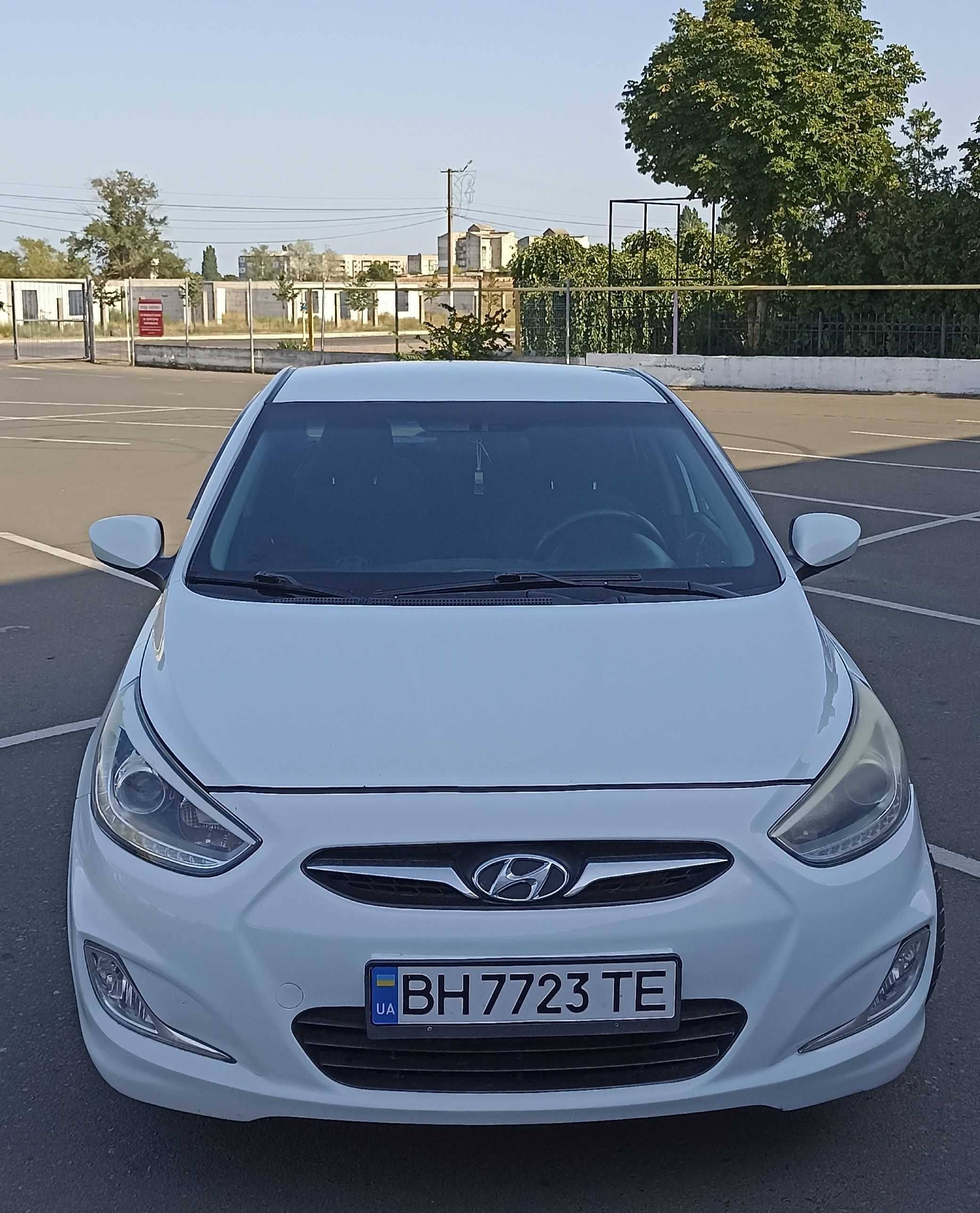 Hyundai Accent 2013