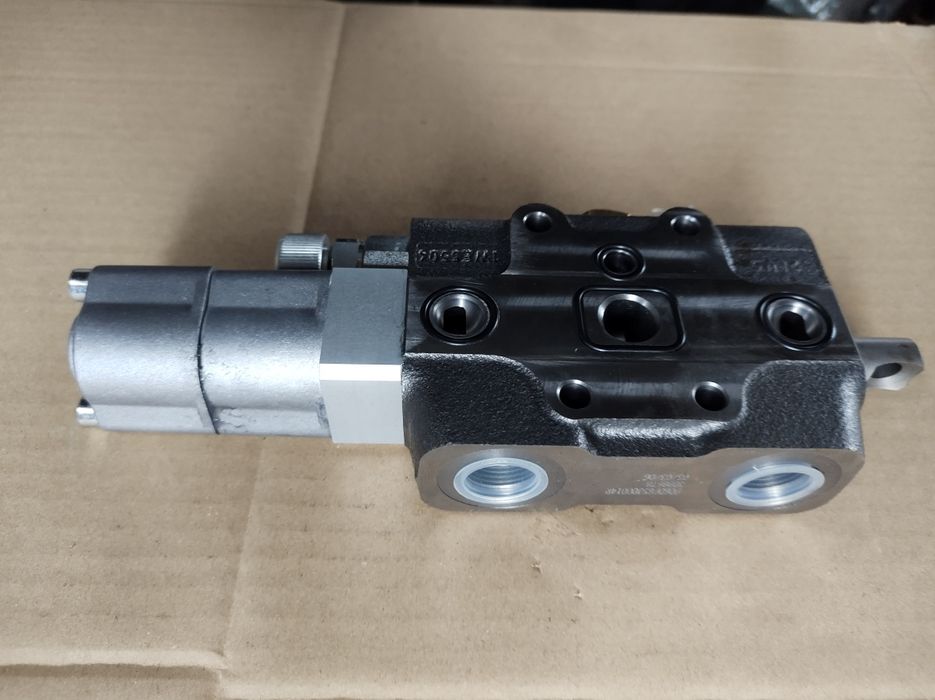 Sekcja rozdzielacza Renault Celtis  Claas Celtis