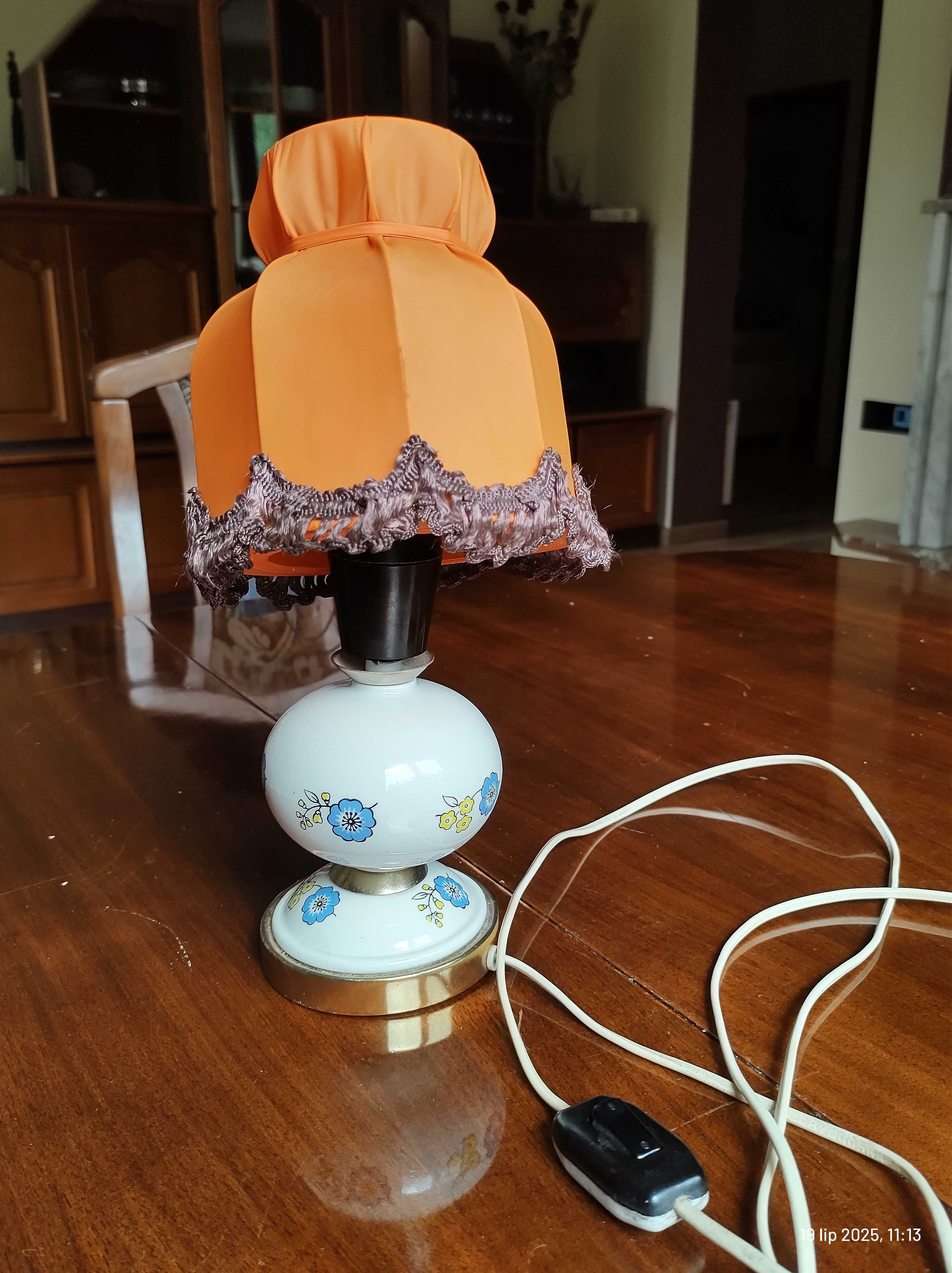 Stara porcelanowa lampka nocna w pełni sprawna