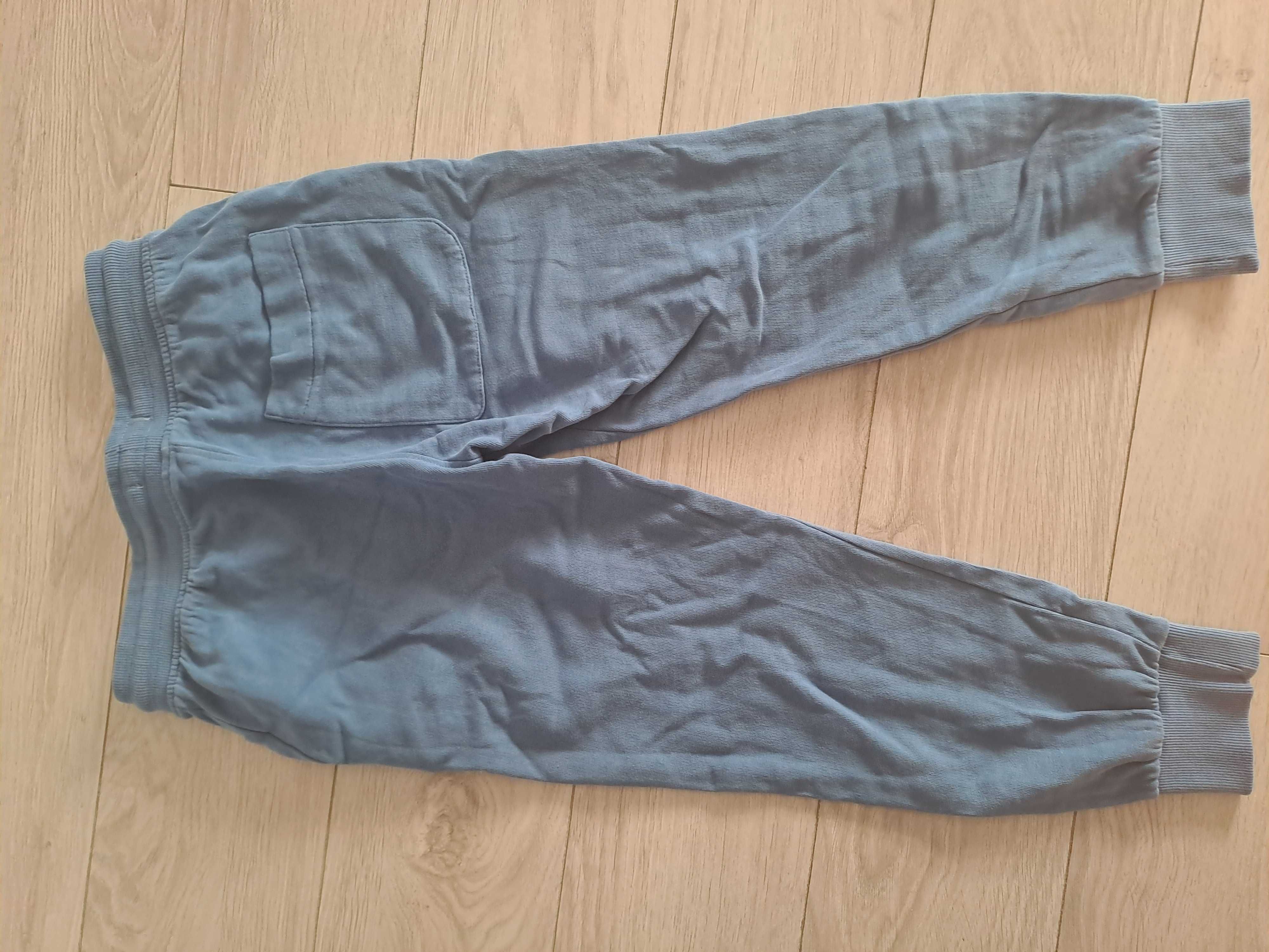 Spodnie dresowe Reserved rozm. 140