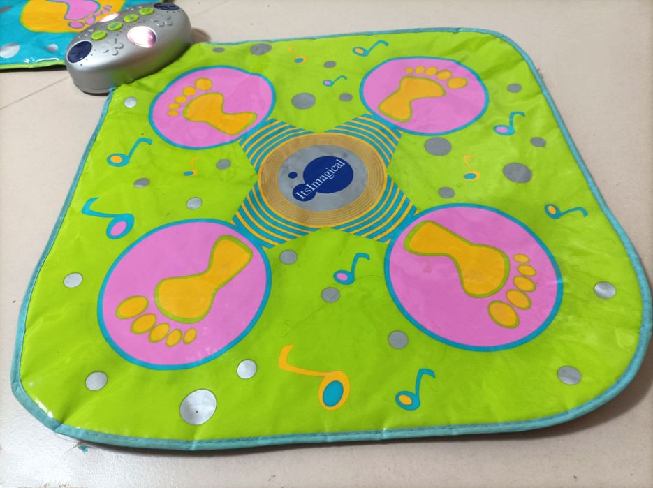 Tapete de Atividades Imaginarium - Pegadas Sonoras e Luminosas (Duplo)