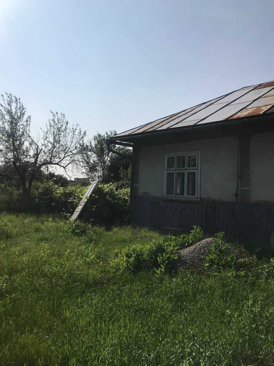 Продається будинок смт.Отинія