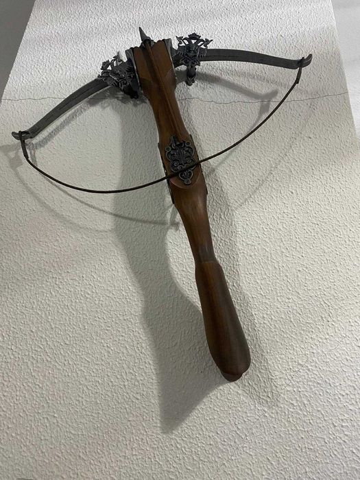 Arma Decorativa (Besta)