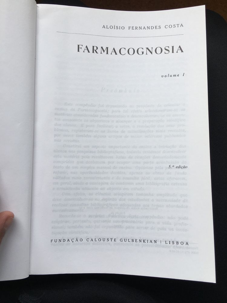 Livros “Farmacognosia” volume I, II e III de Aloísio Costa