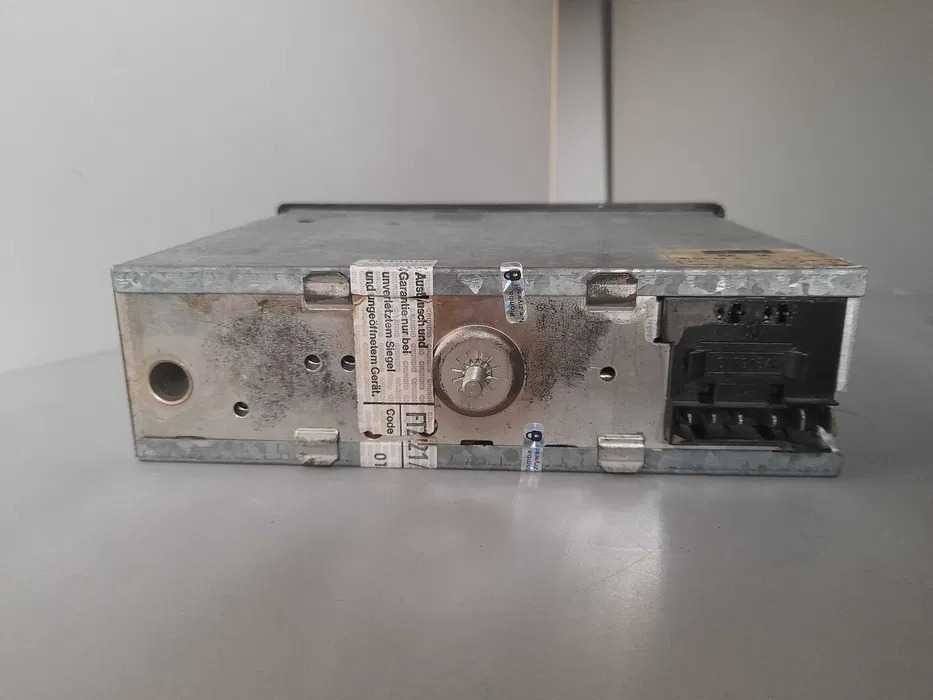 Zabytkowe radio Audi Beta Grundig audi 80 / 90 / 100 z Bluetooth mp3