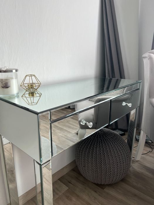 Konsola szklana, komoda szklana