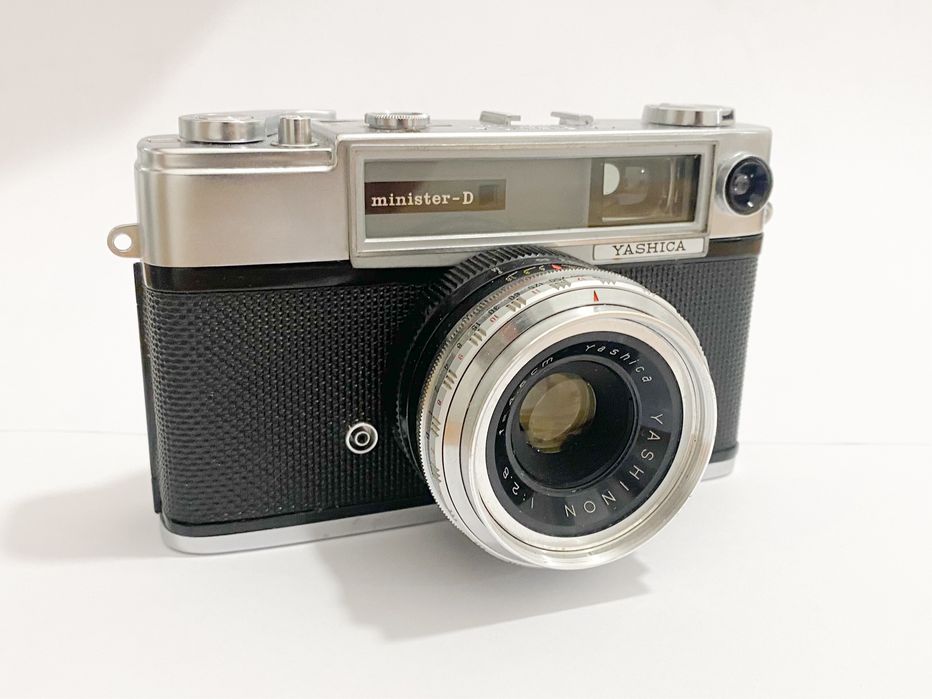 Yashica Minister - D