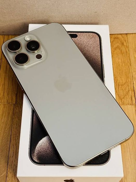 15 pro max impecavel