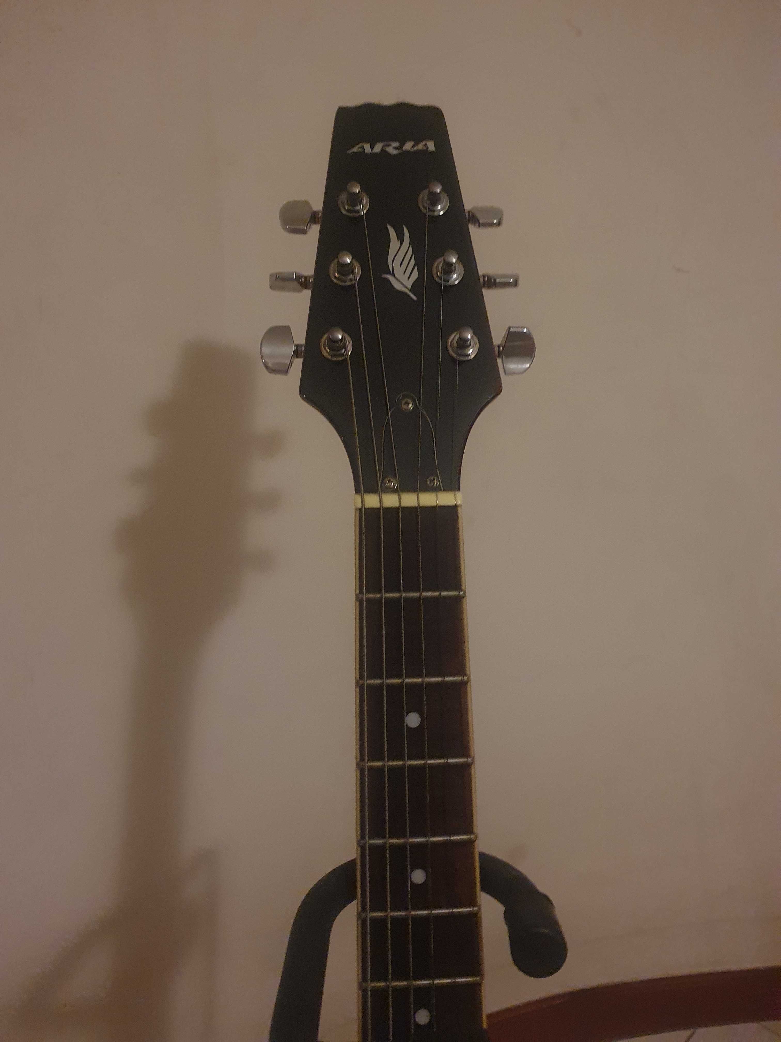 Gitara elektryczna arja