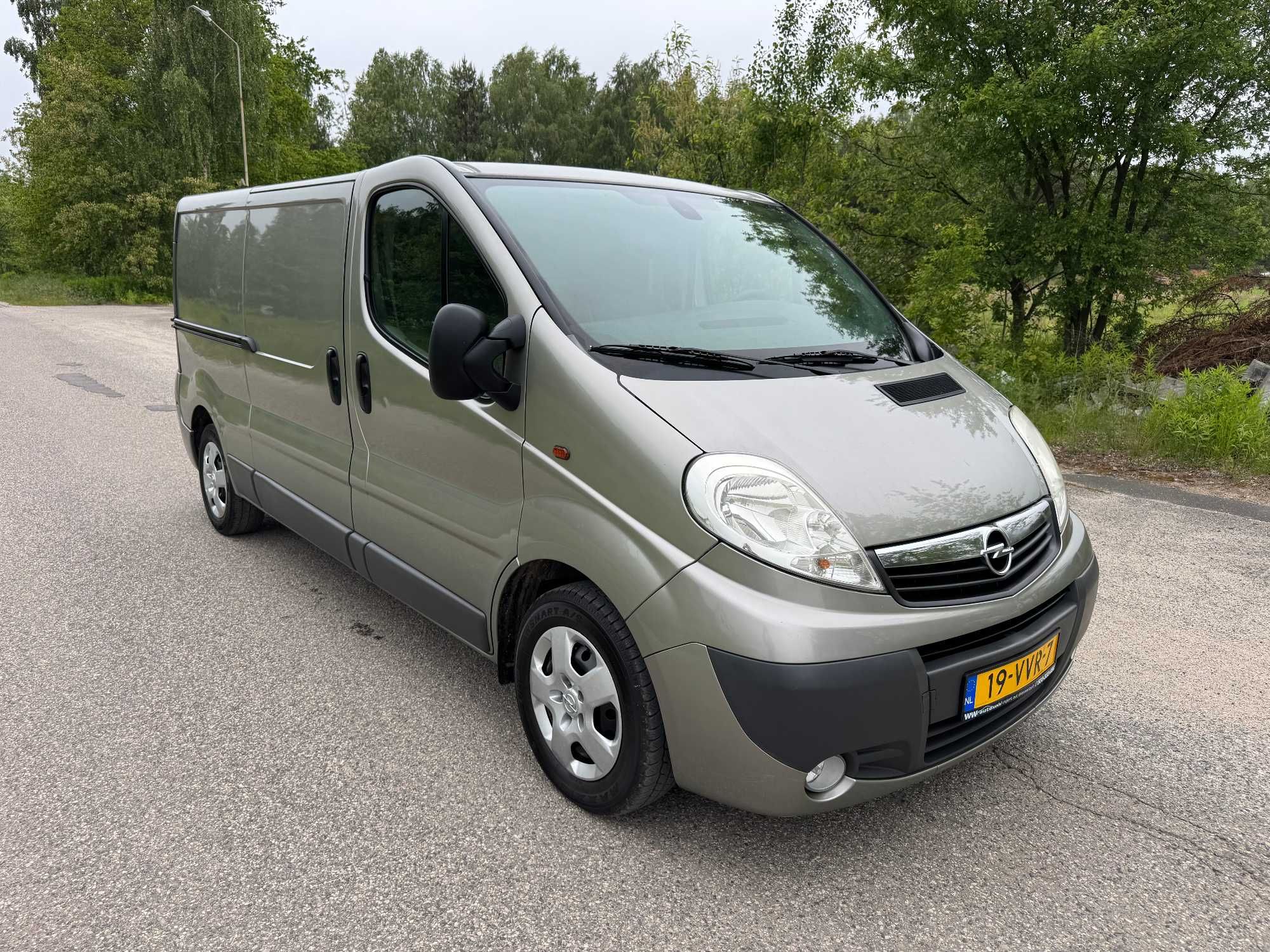 OPEL VIVARO*L2H1*100%oryginał*Klima*3 osoby*dobre auto