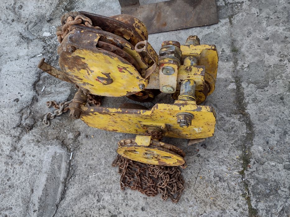 Wciągarka łańcuchowa suwnicowa