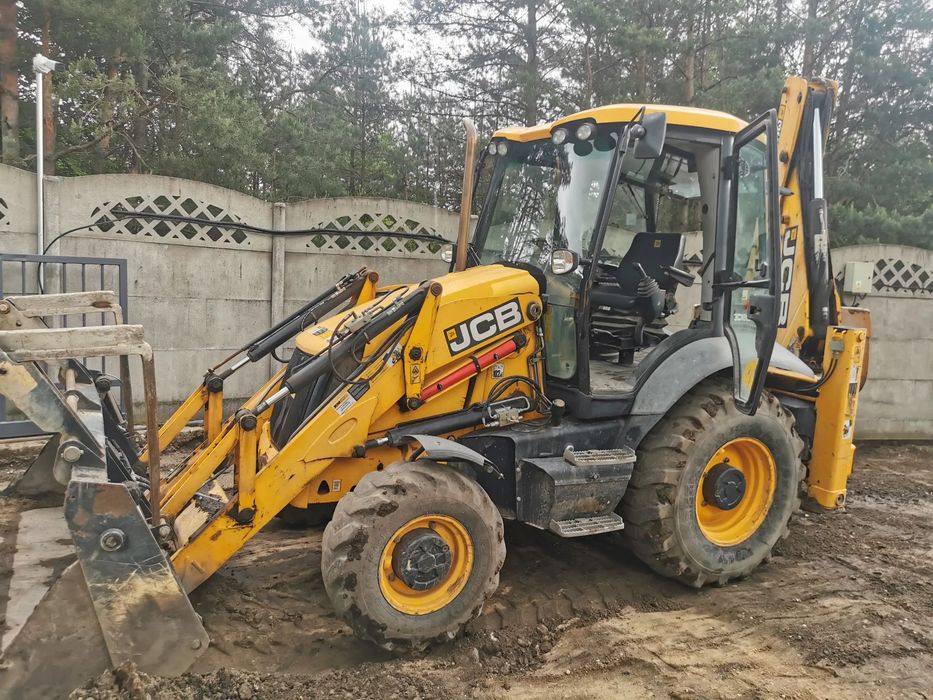 JCB 3CX  JCB 3CX - Bogate wyposażenie, Joystick.