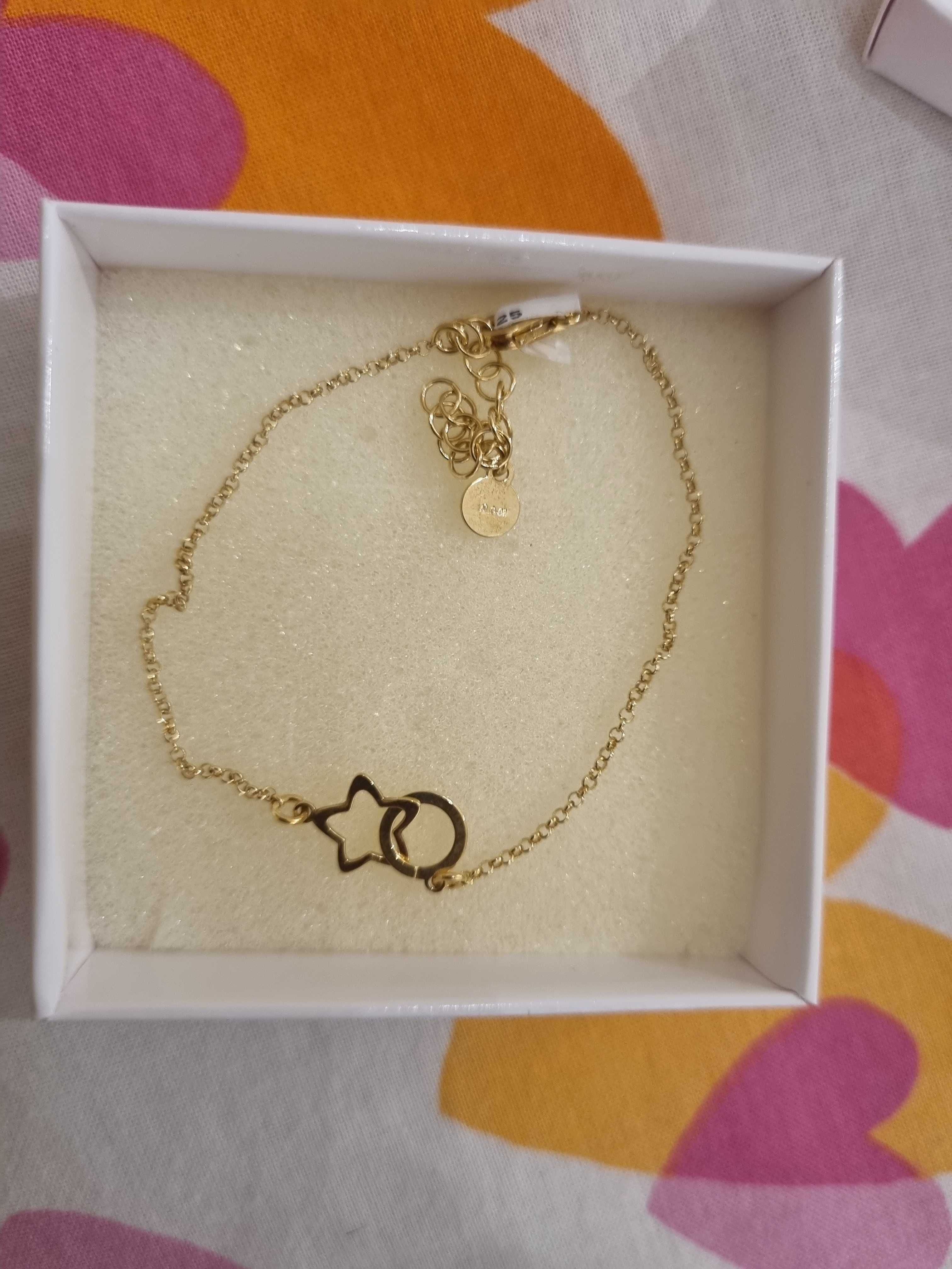 Pulseira dourada