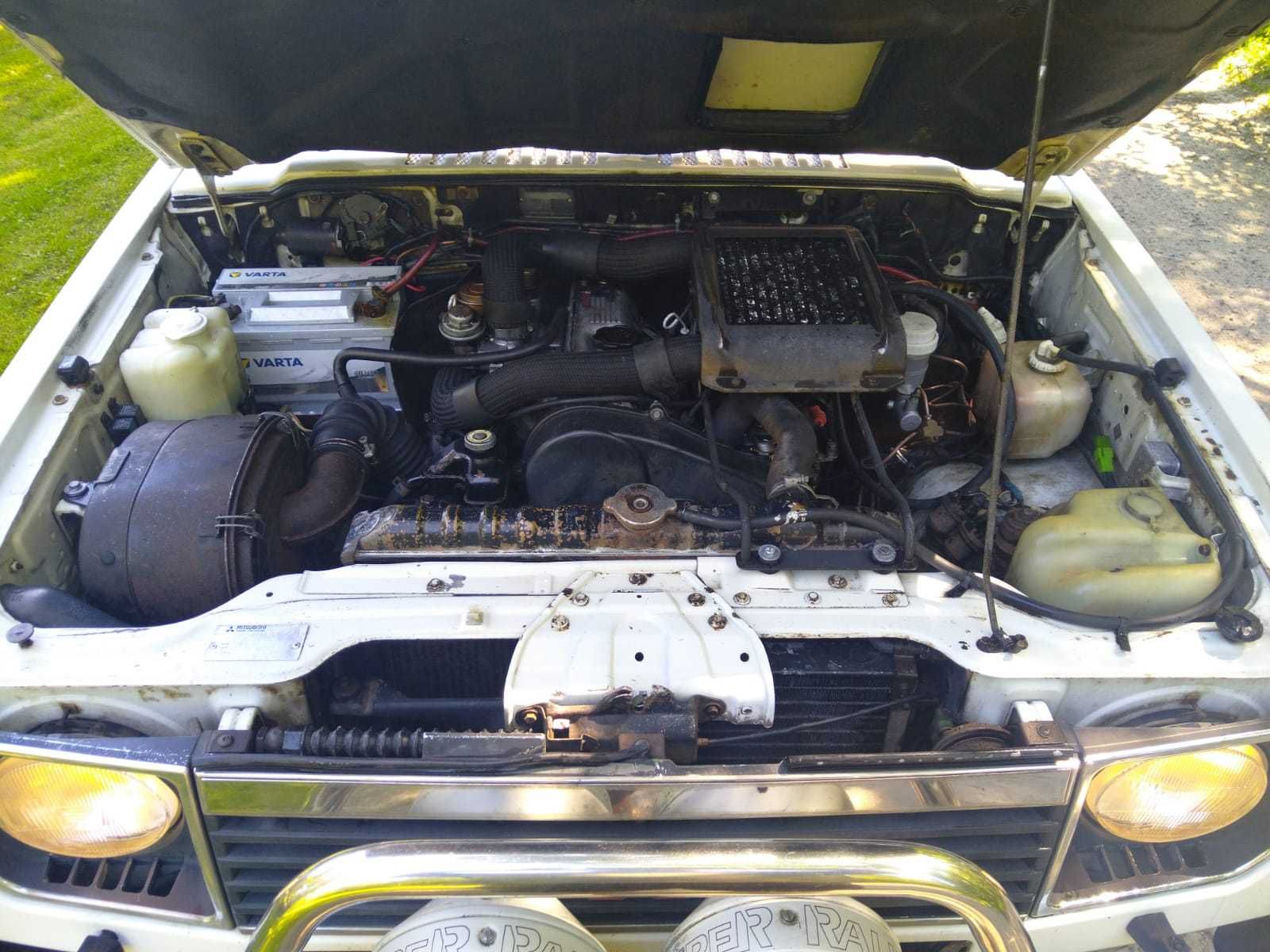 Mitsubishi pajero 2,5td 97r  7 os.wersja japonska