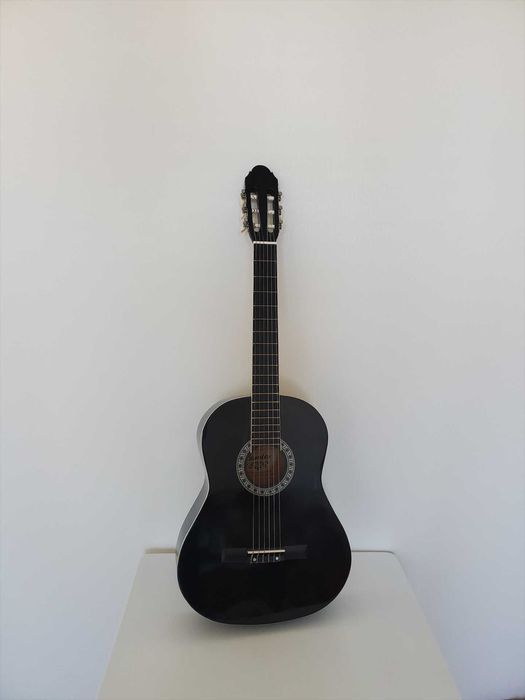 класична 4/4 чорна гітара