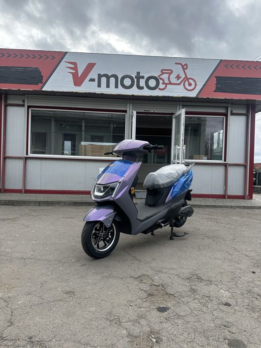 Електроскутер Fada Spin 72В 32А, 2000W, 80км запас ходу