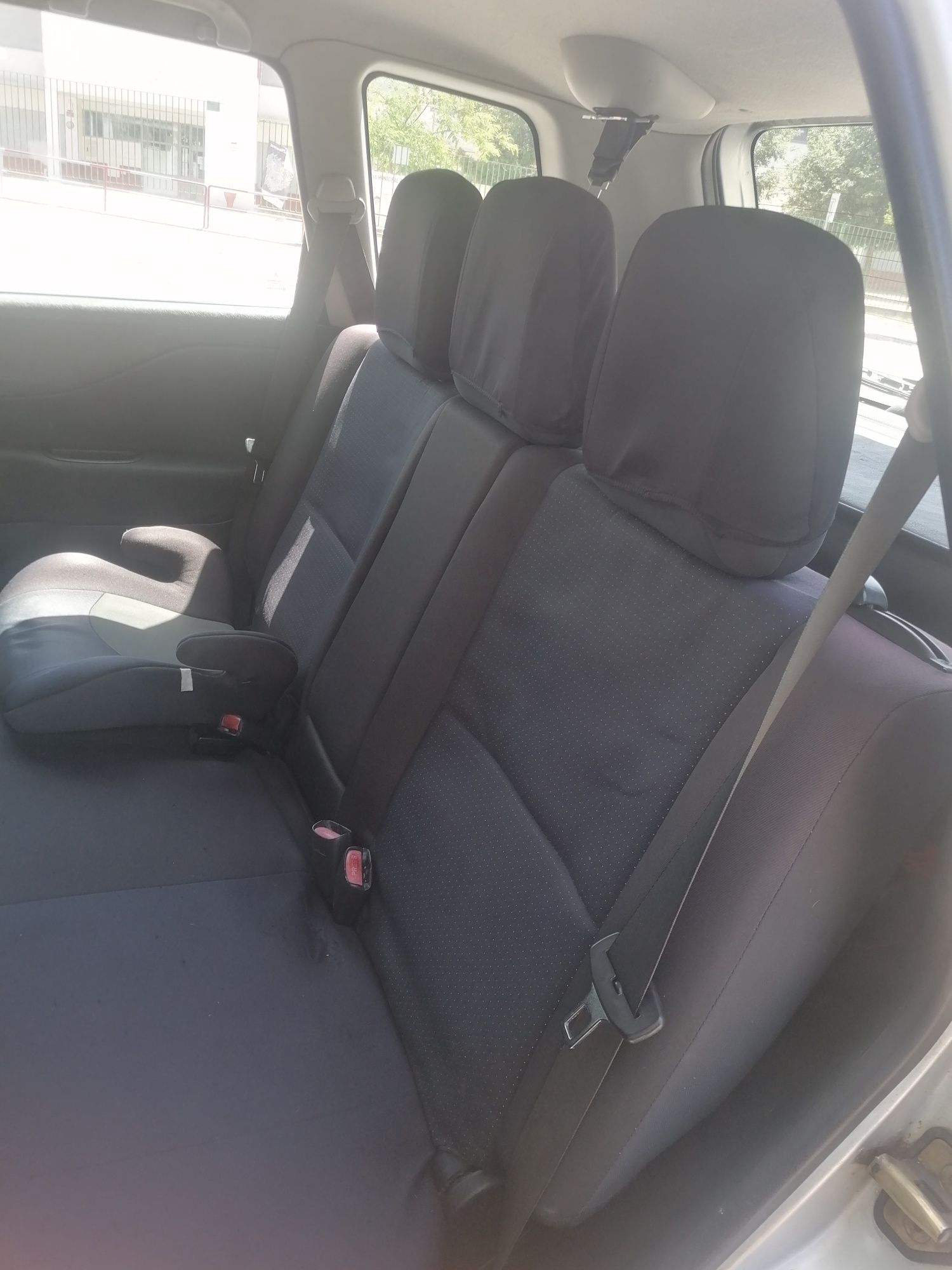 Mitsubishi space estar 1.9