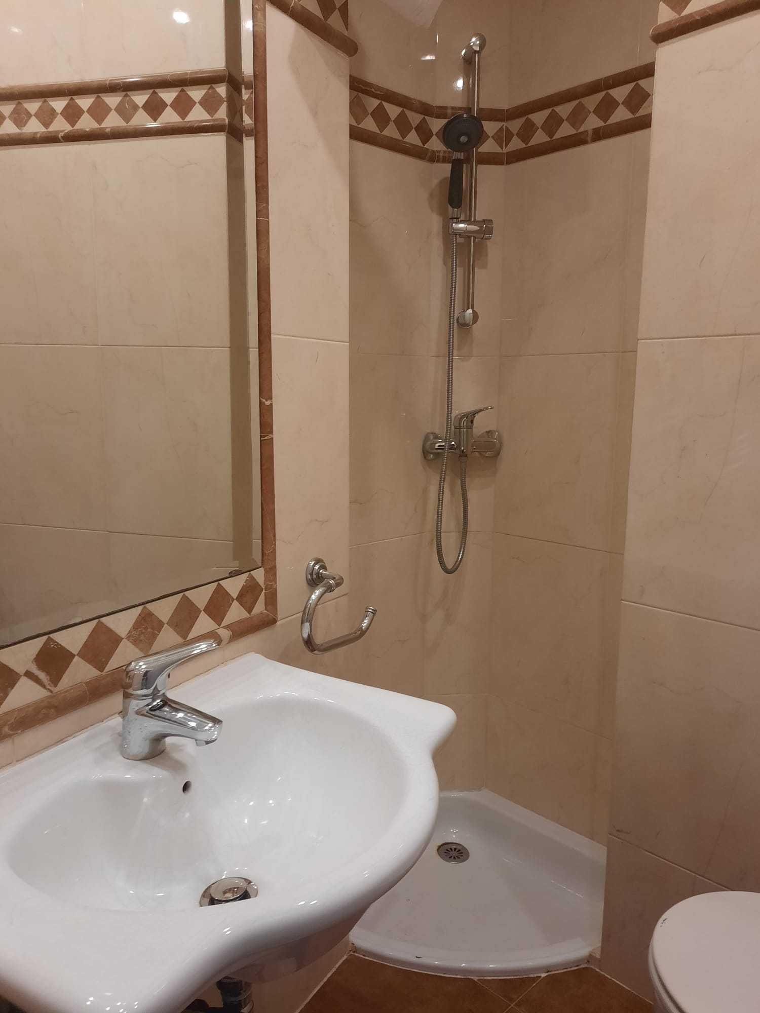 Apartamento T2 no Centro de Queijas