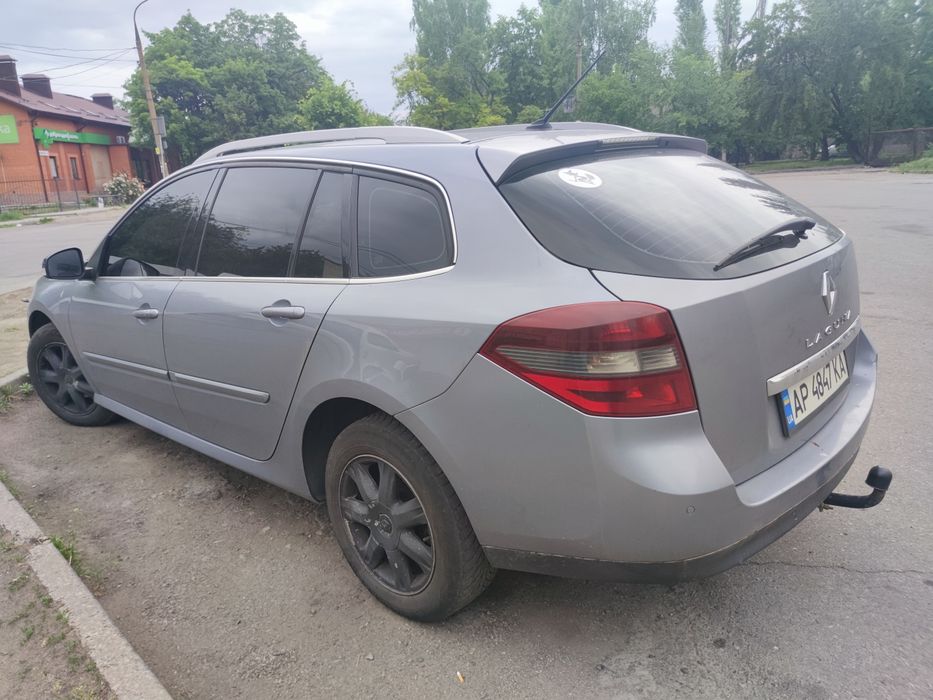 Продам renault laguna 2010 год