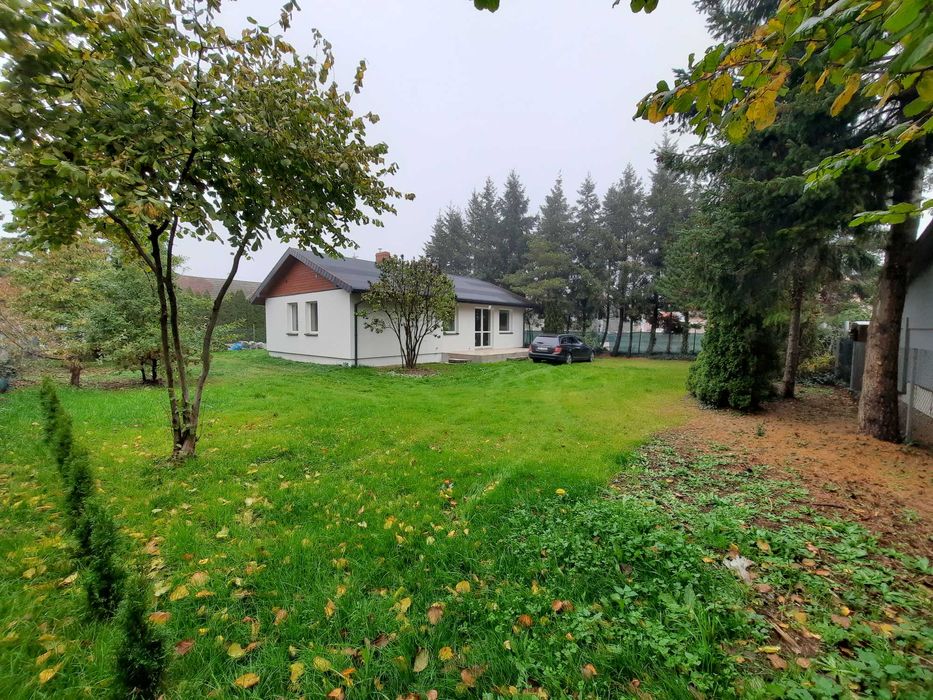 Do wynajęcia wolnostojący dom w Plewiskach