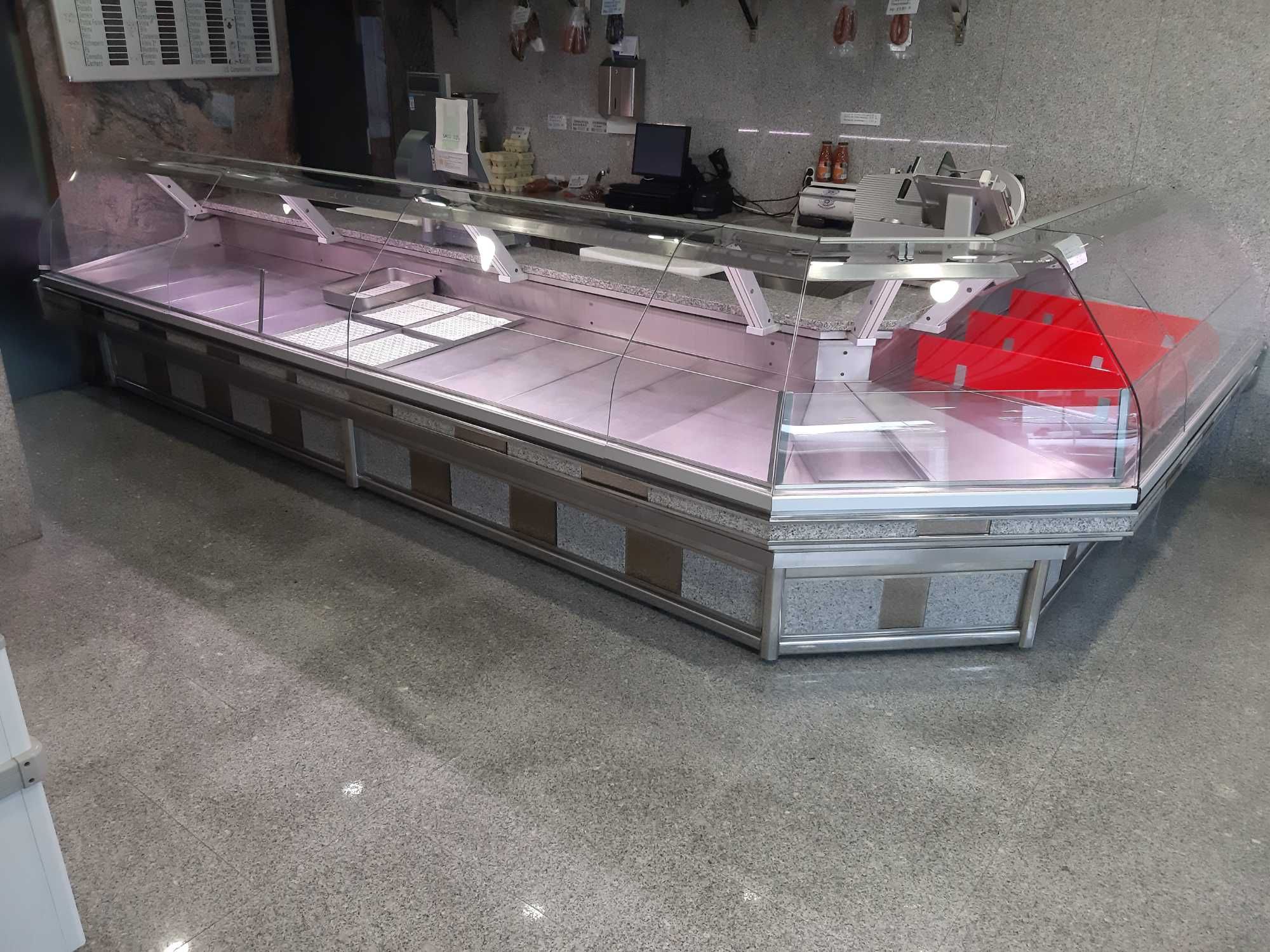 Passa-se Talho bem equipado