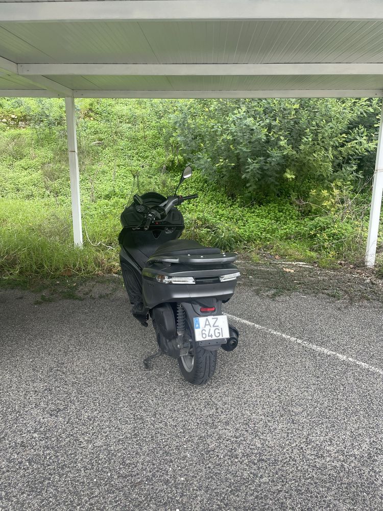 Piaggio X10 125cc (2015)
