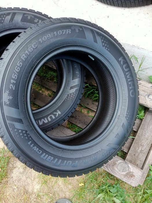 215 65 r16c Kumho 2020p
