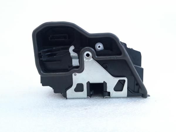 Fechadura / fecho porta frente direito BMW 3 (E90)