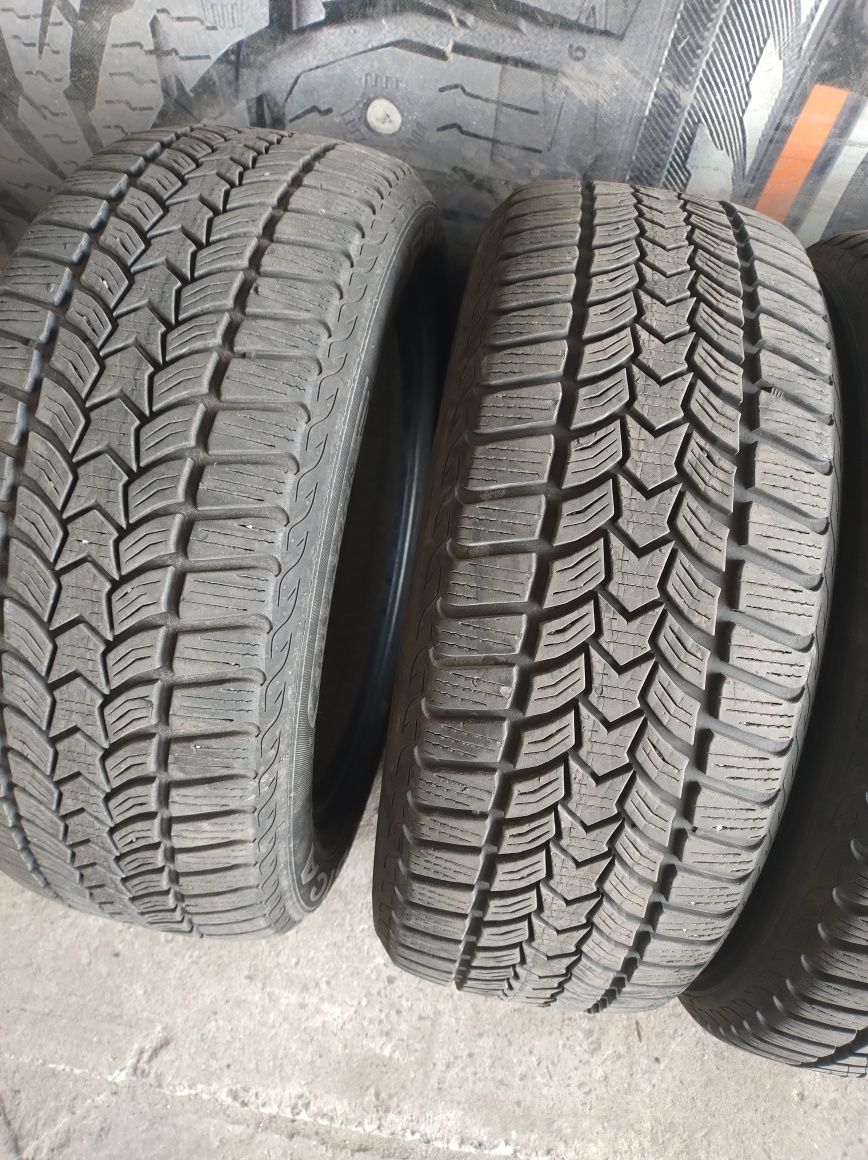 225/55 R17 Debica 4шт