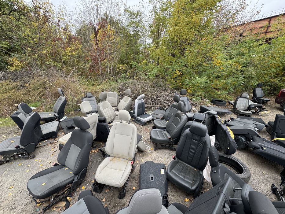 Сідушка крісло водійське задній ряд диван Audi Ford Chevrolet