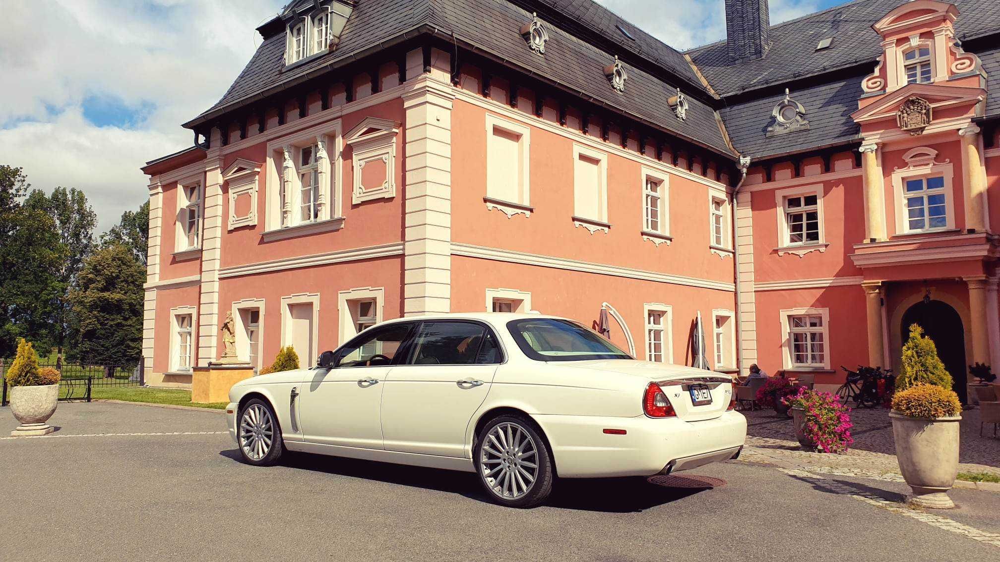 Auto do Ślubu Jaguar XJ VandenPlas Long Biały lub Mercedes W126 sec