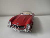 Model Mercedes 300SL 1:18 BBurago Burago (maisto welly)