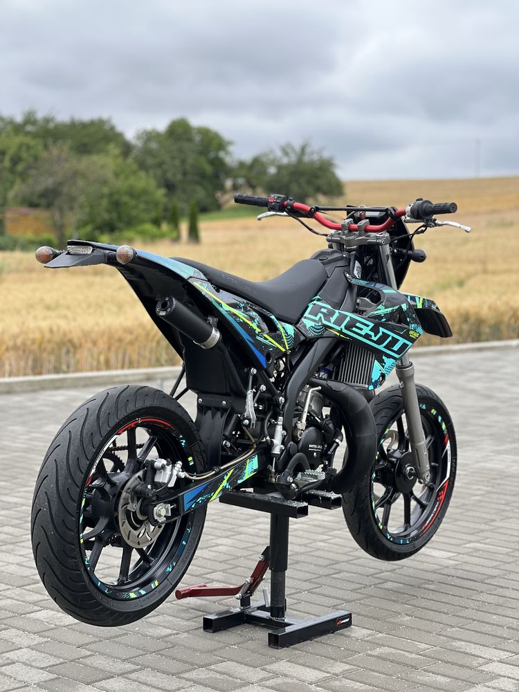 Rieju MRT 50 2023 stage6 supermoto nie derbi,aprilia,yamaha,sherco