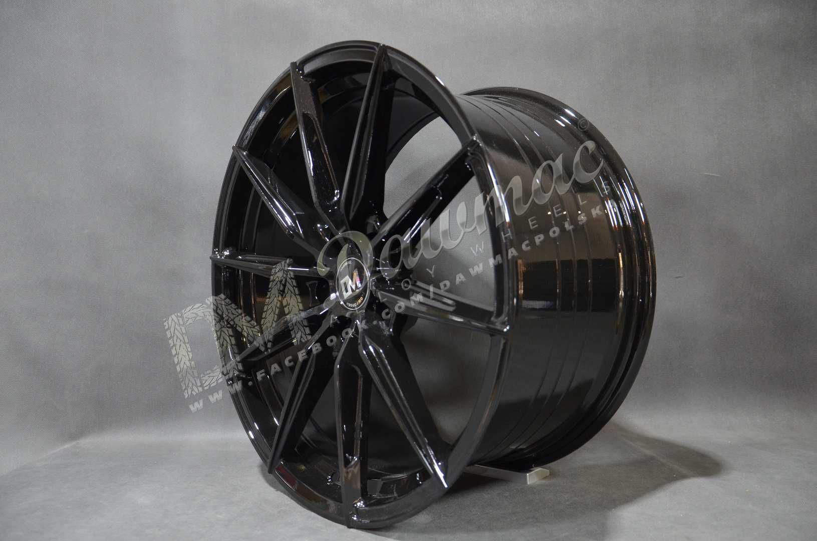 Felgi DM01X 18" 8J ET35 5x114,3 Black