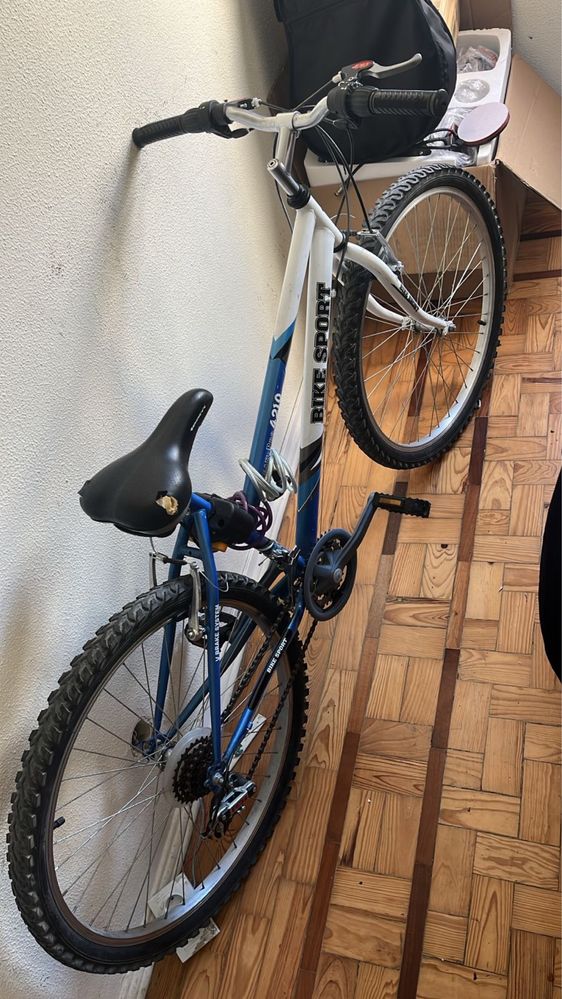 Bicicleta usada mas em perfeitas condições