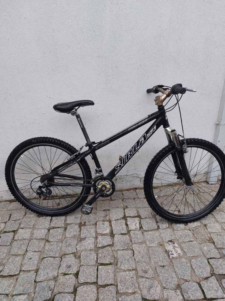 Bicicleta roda 26 (semi-nova)
