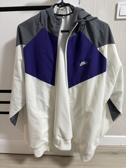 Спортивная кофта Nike