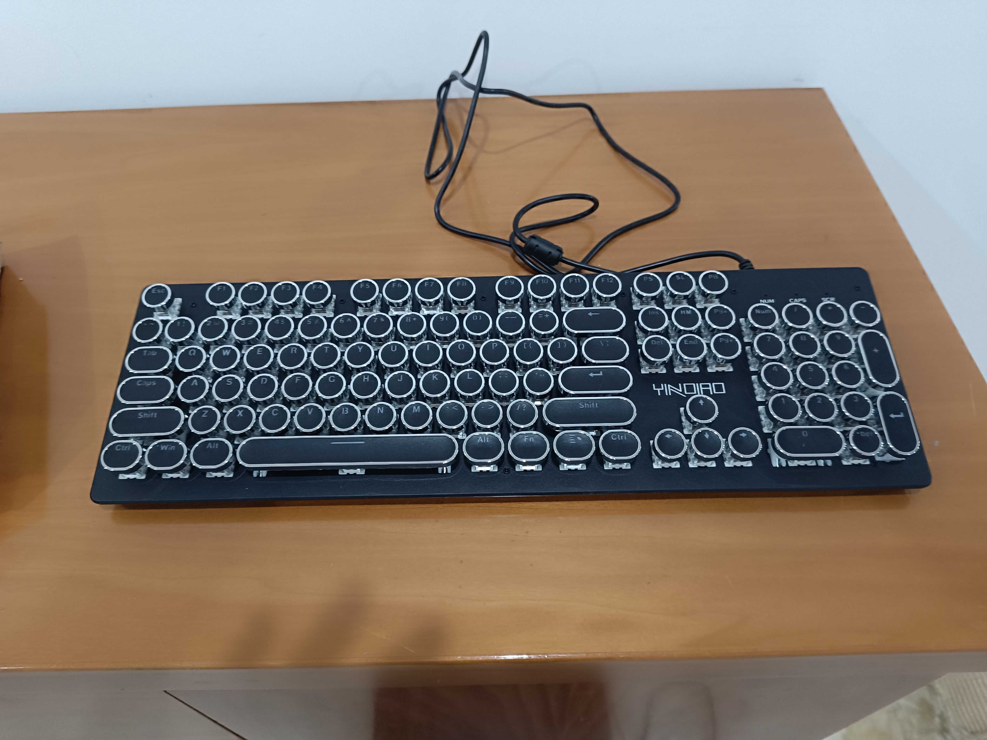Teclado PC eléctro iluminado