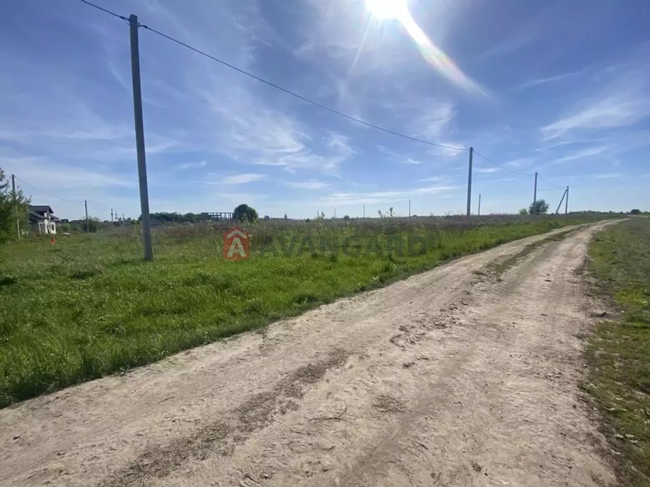 Продаж ділянки 10 сот. у смт. Великий Любінь