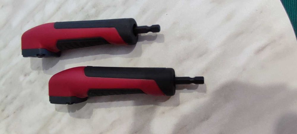 Угловой редуктор адаптер для шуруповерта.