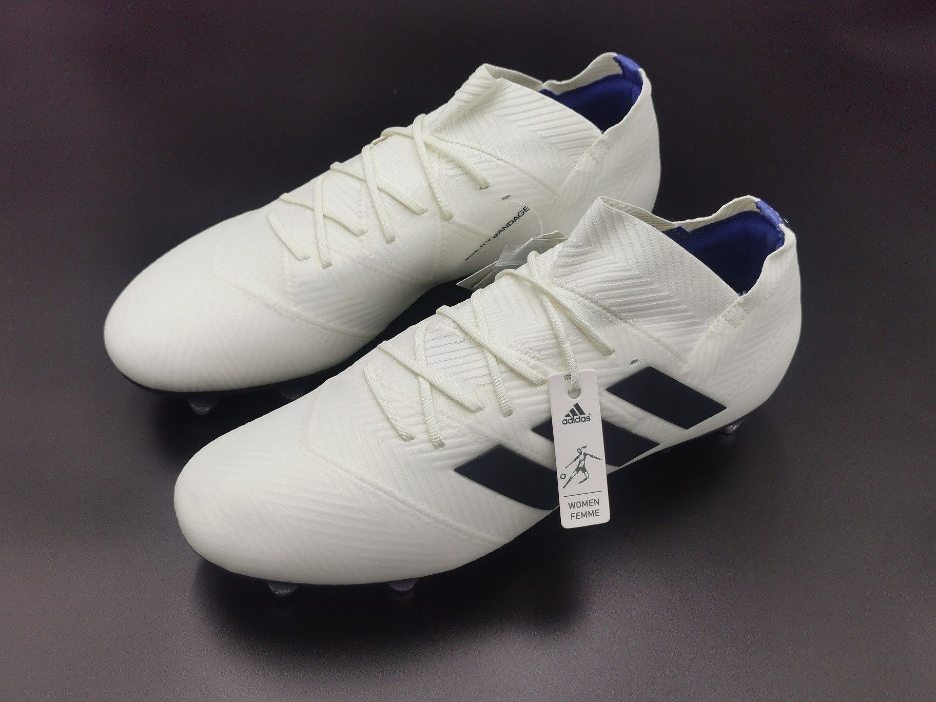 Profesjonalne Adidas Nemeziz 18.1 SG W CG6441 r.36 , 22cm