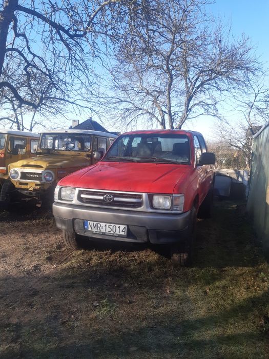 Toyota Hilux 2.4 td,  4x4 ,pickup,