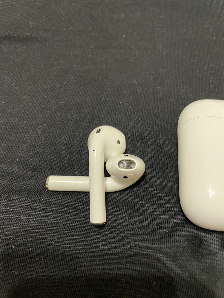 AirPods original 1