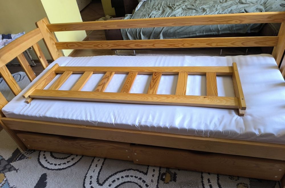 Łóżko dziecięce + materac, 75*165