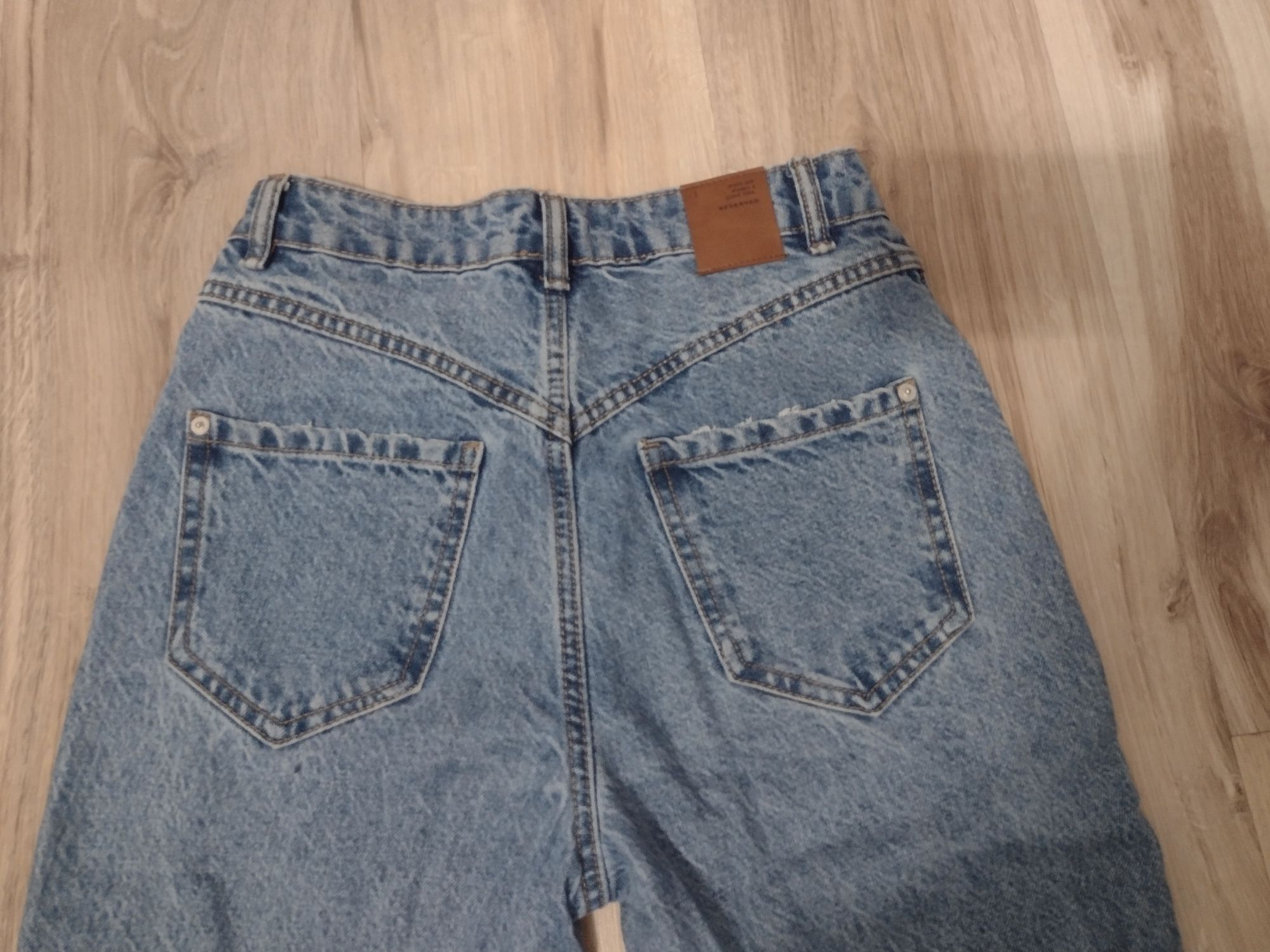 Jeansy mom fit super high rise Reserved XS wysoki stan