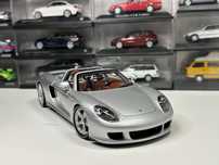 Porsche Carrera GT 1:18 Minichamps (kyosho,autoart,norev,otto,solido)