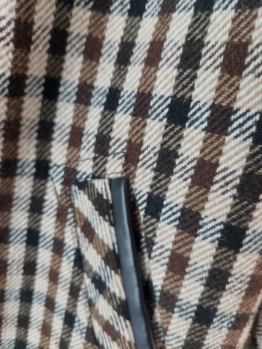 Напівпальто в клітинку