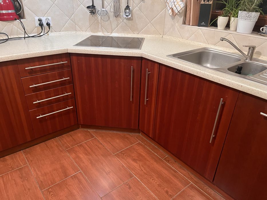 Kuchnia ,zlew ,plyta elektryczna siemens ,pochlaniacz